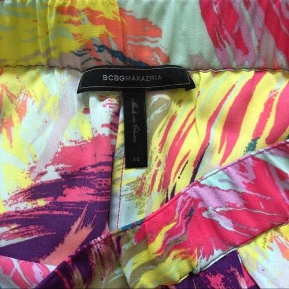 BCBGMAXAZRIA Micah Tropical Floral Print Shorts - Picture 5 of 5
